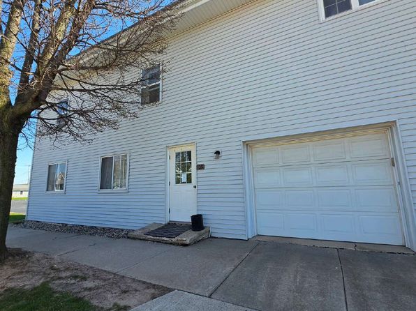 109 N Elm St