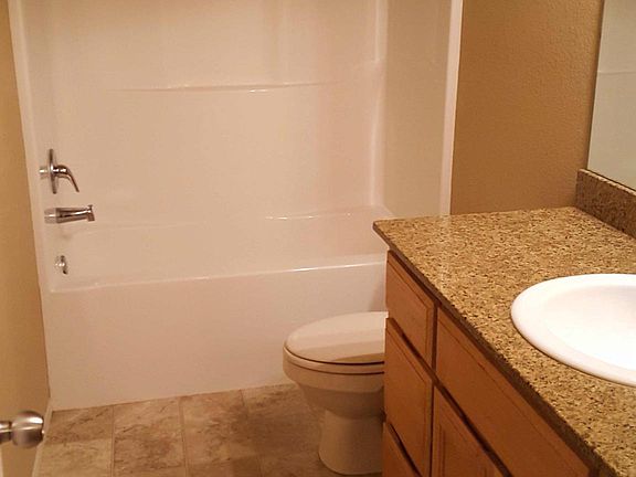 5th image of 3101 SW Windrift Ave #2