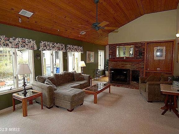 3rd image of 3321 Executive Ave