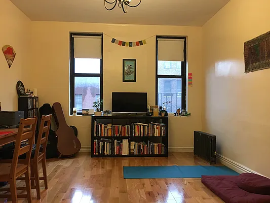 Rented by Abba Realty Associates INC | media 7