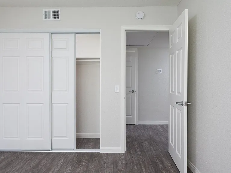 Crestwood Apartment Homes — Photo 25