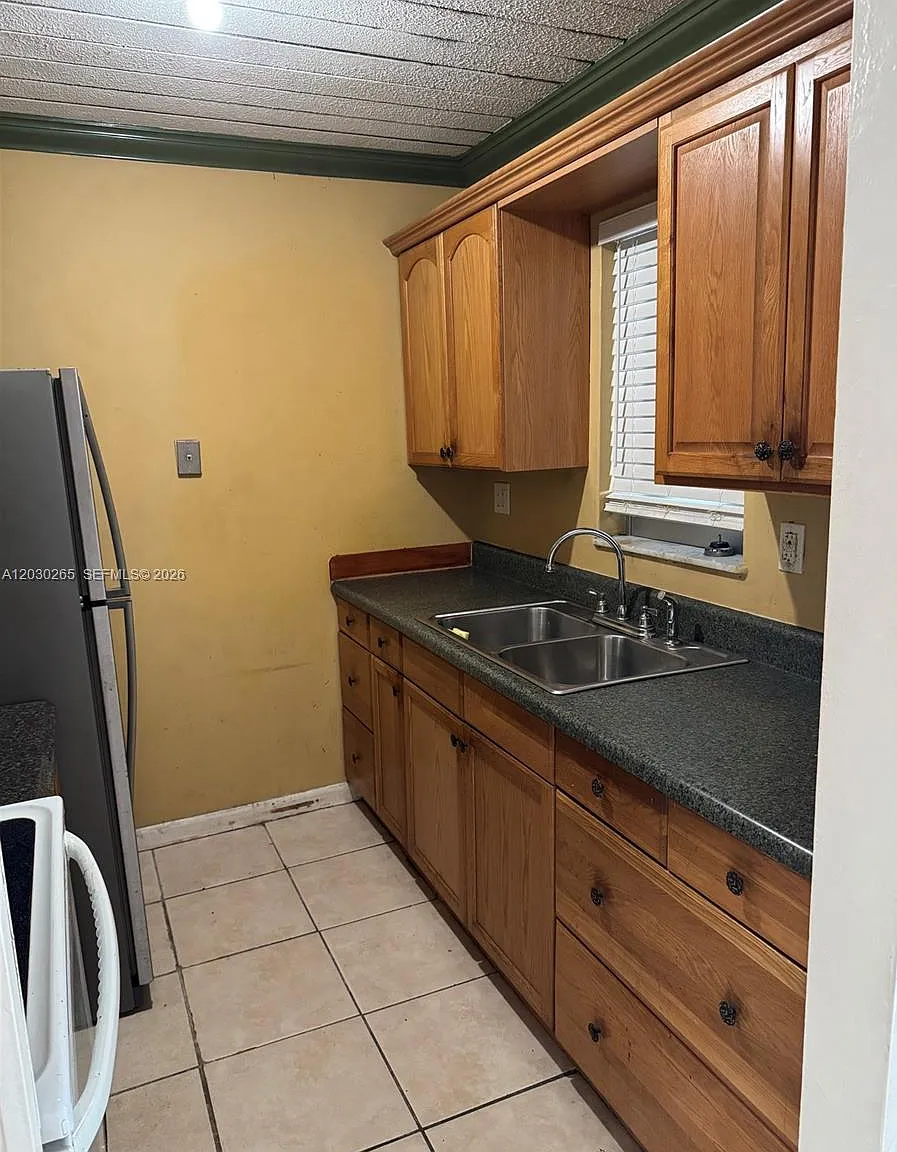Regency Cove Condo — Photo 2
