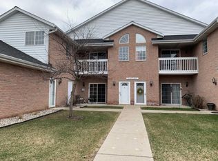 W241N2573 E Parkway Meadow Cir, Pewaukee, WI 53072