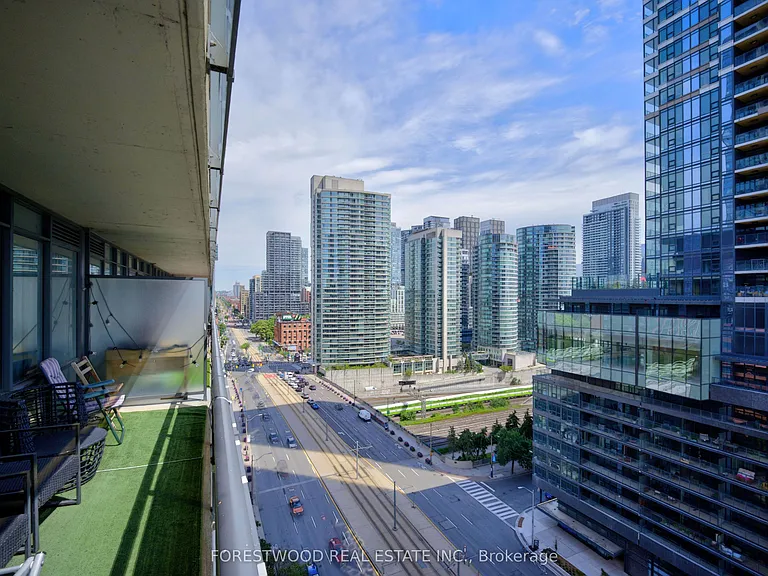 4K Spadina Ave #1716 — Photo 6