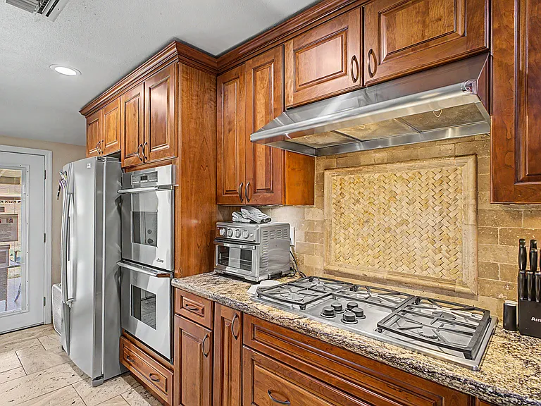 3346 E Cochise Dr — Photo 15