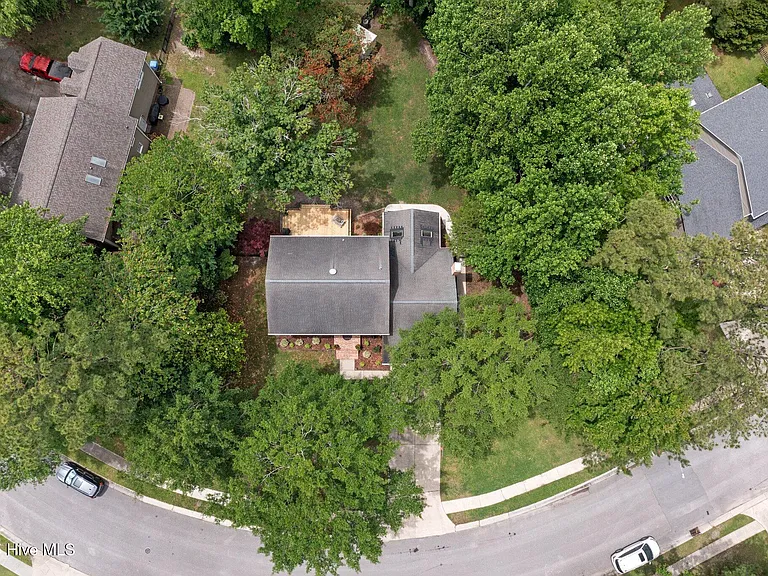 939 Eton Dr — Photo 20