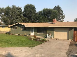 422 NE Royal Ave, Madras, OR 97741