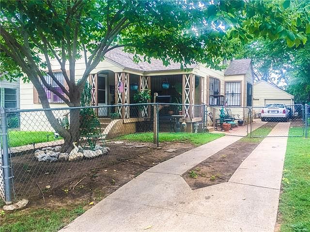 2nd image of 1007 Hendricks Ave