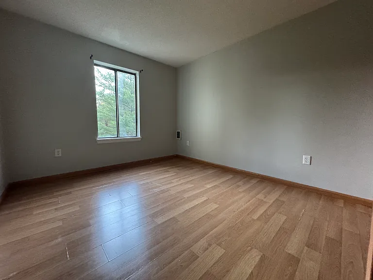 175 Mill Pond Rd #345 — Photo 8