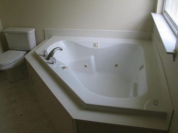 Jetted Tub