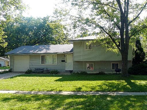 1st image of 624 N Grace Ln