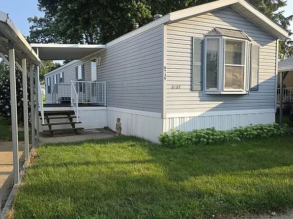 8735 W Carefree Dr, Pendleton, IN 46064