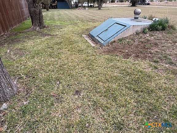4th image of 151 Rose Ln