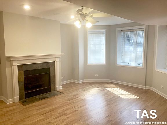 4th image of 2047 N Sheffield Ave #G