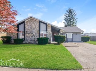 1245 Maple Dr, Shelbyville, IN 46176