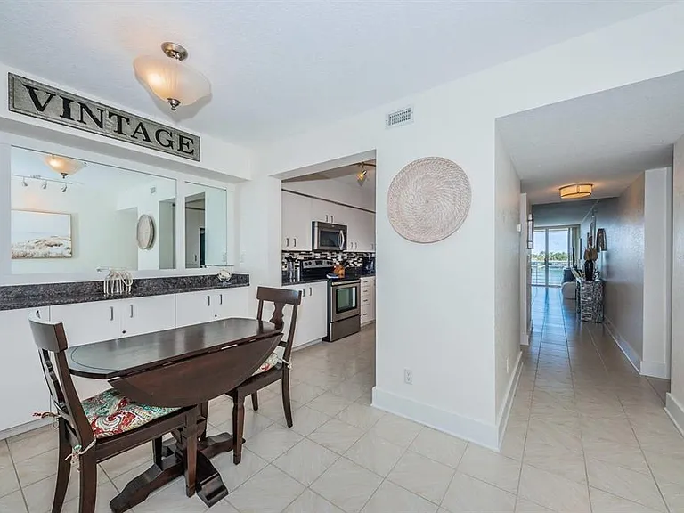 6083 Bahia Del Mar Cir #460 — Photo 7