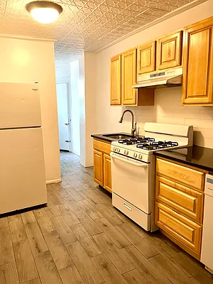 Rented by Alexander Bilu, LREB | media 14