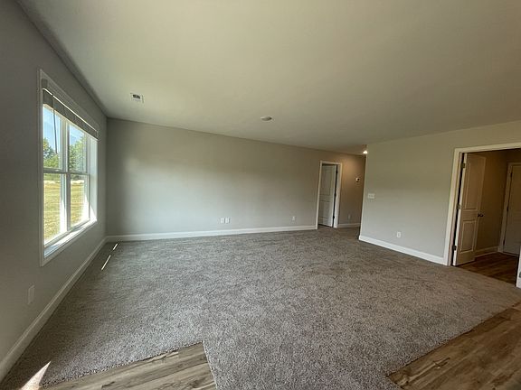 2nd image of 110 Collins Ln #B