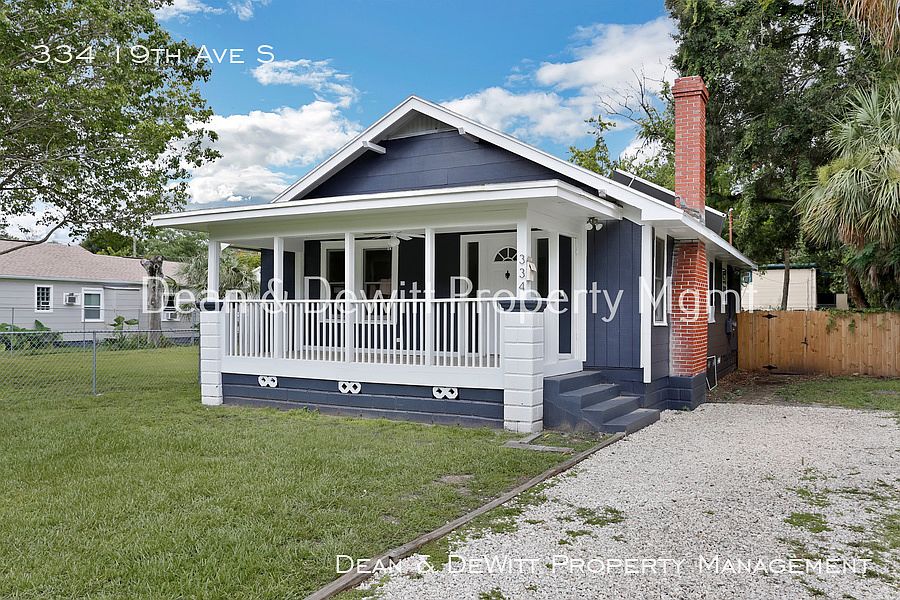 1st image of 334 19th Ave S