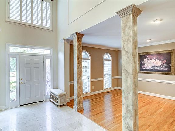 3rd image of 3113 Peninsula Dr