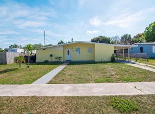 104 SE El Sito Ct, Port Saint Lucie, FL 34983