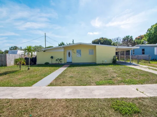 104 SE El Sito Ct, Port Saint Lucie, FL 34983
