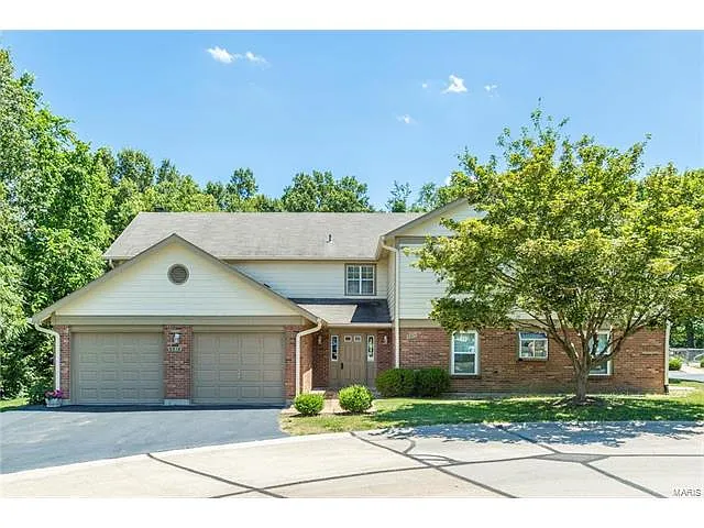 8814 Pardee Forest Dr APT C photo 1