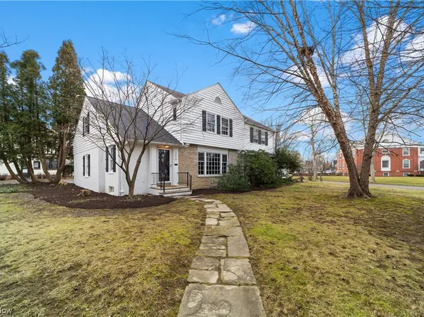 2858 Coventry Rd, Shaker Heights, OH 44120