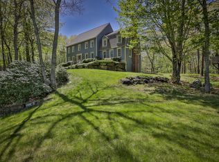 2 Deer Run Rd, Atkinson, NH 03811