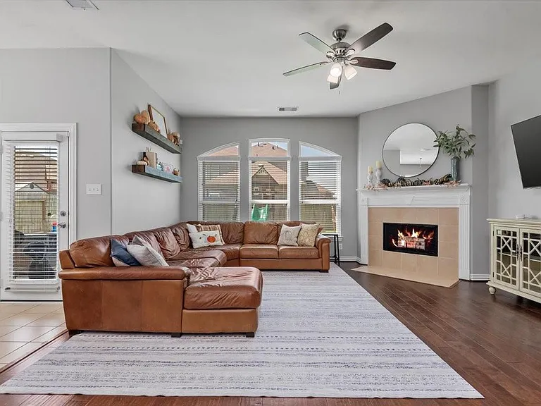 16319 Denise Terrace Dr — Photo 23