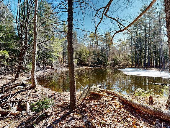 4th image of 1890 Pownal Road