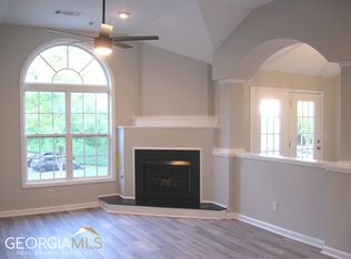 1424 Orchard Park Dr, Stone Mountain, GA 30083