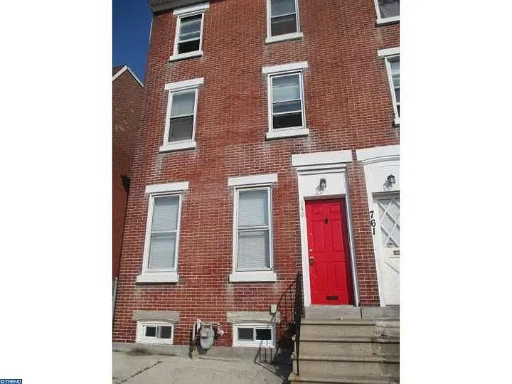 759 Astor St photo 1