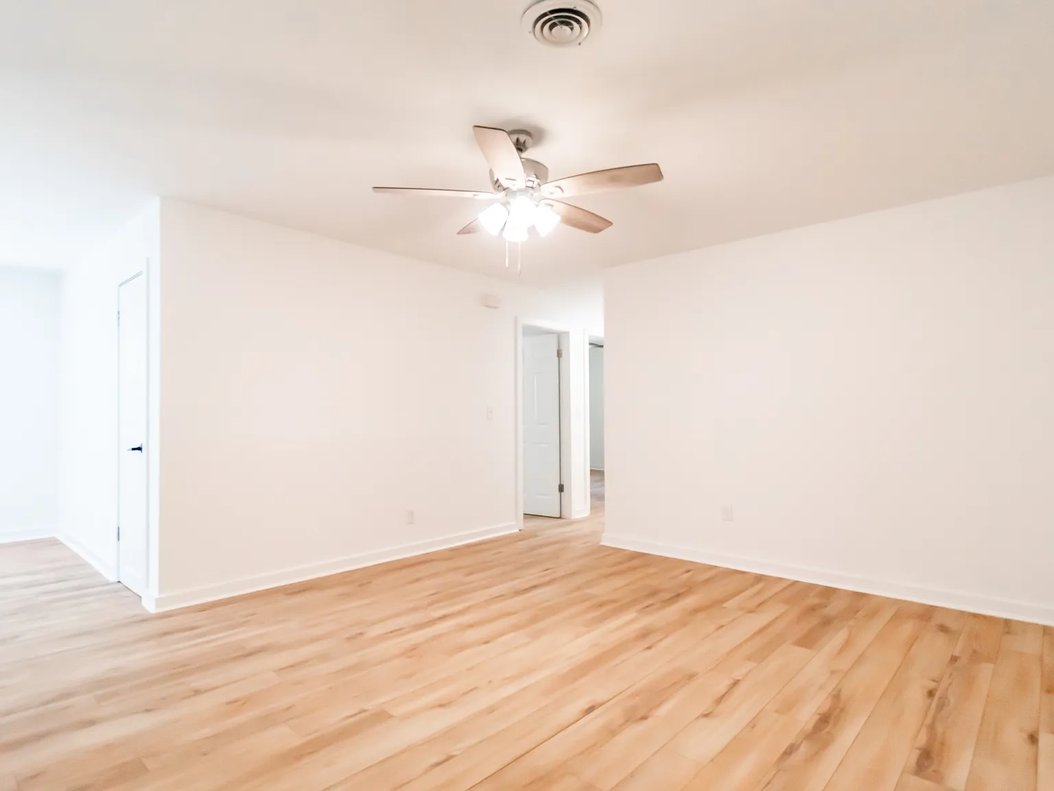 2332 South Clover Drive - 1 — Photo 2