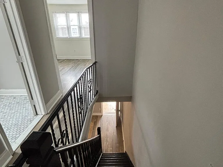 2525 Shields St — Photo 12
