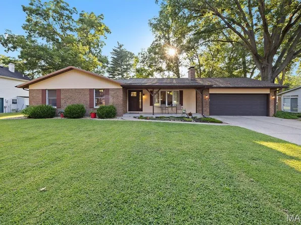 419 Jackson St, Mascoutah, IL 62258