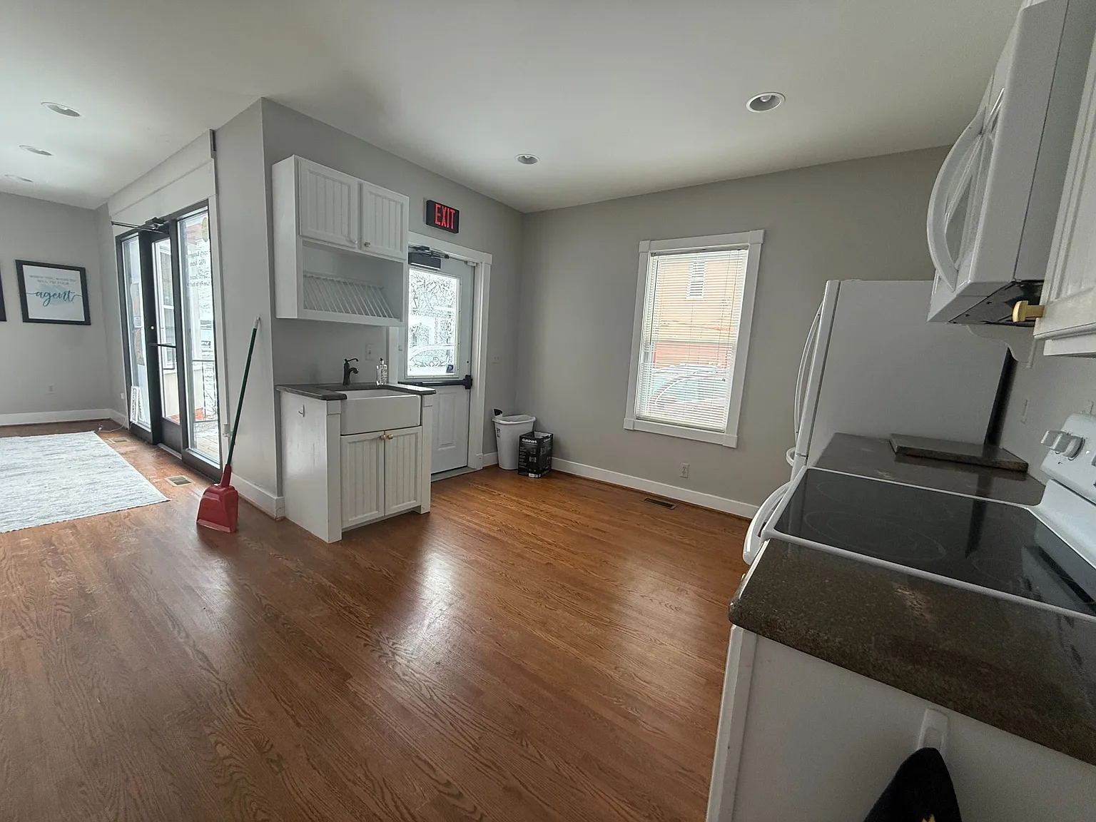 256 South Water Street - 1B Of... — Photo 2