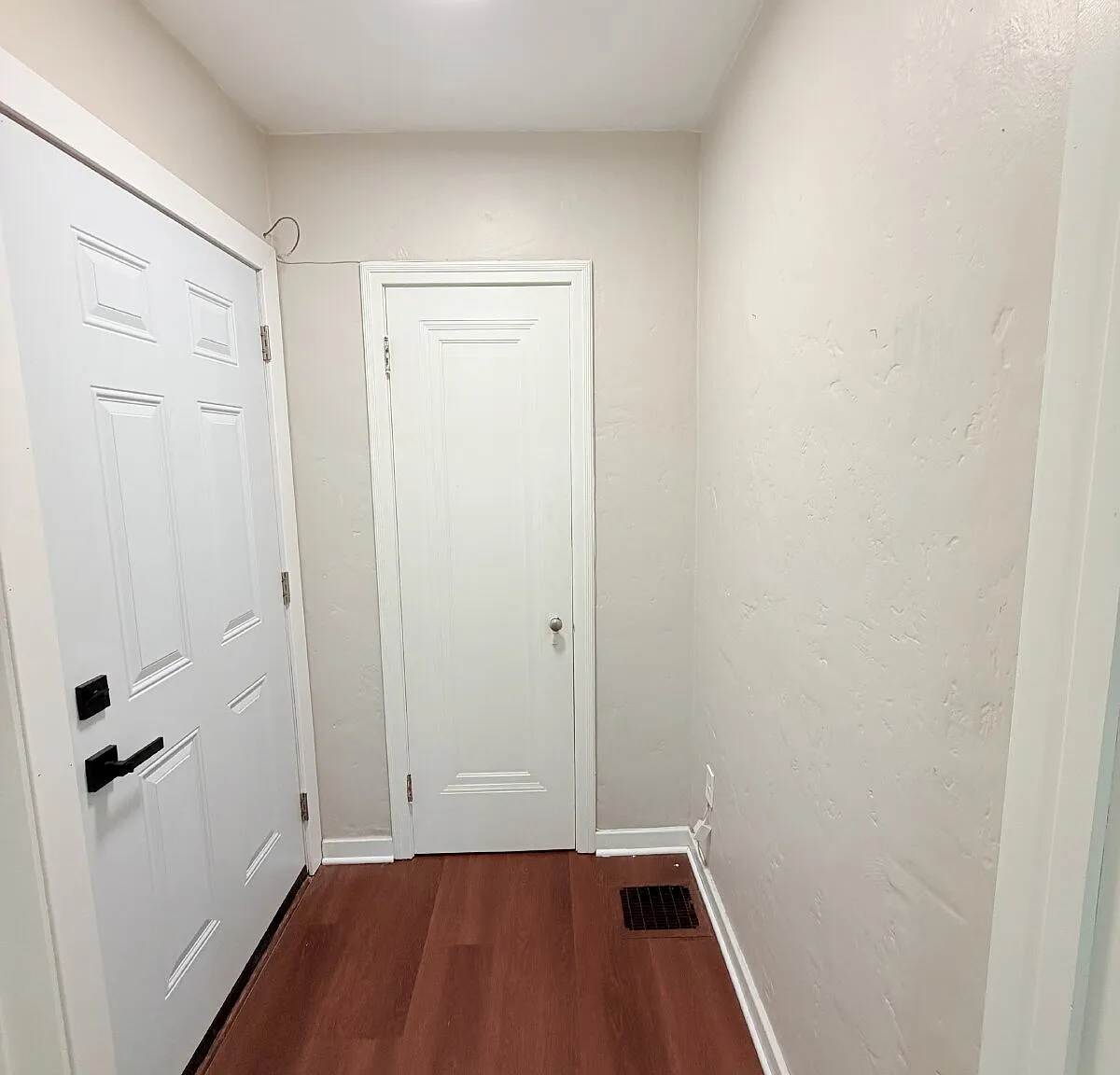 4 bed, 1.5 bath, 1413 sqft, $1,325 — Photo 1