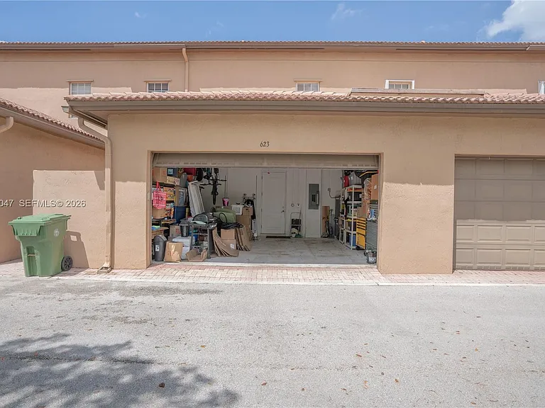 623 SW 146th Ter — Photo 29