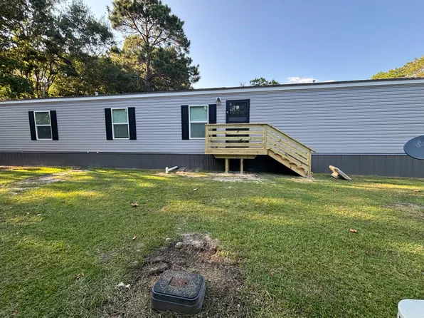 2101 Ladnier Rd #89, Gautier, MS 39553