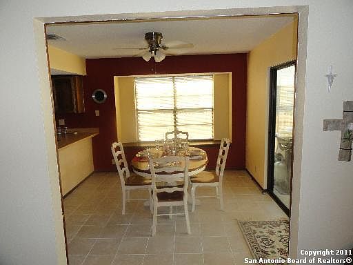 4th image of 15227 OAK SPRINGS DR