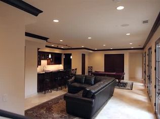 10440 Albertsworth Ln, Los Altos Hills, CA 94024