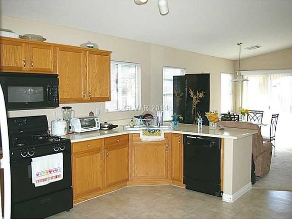 3rd image of 2723 Knoll Point St