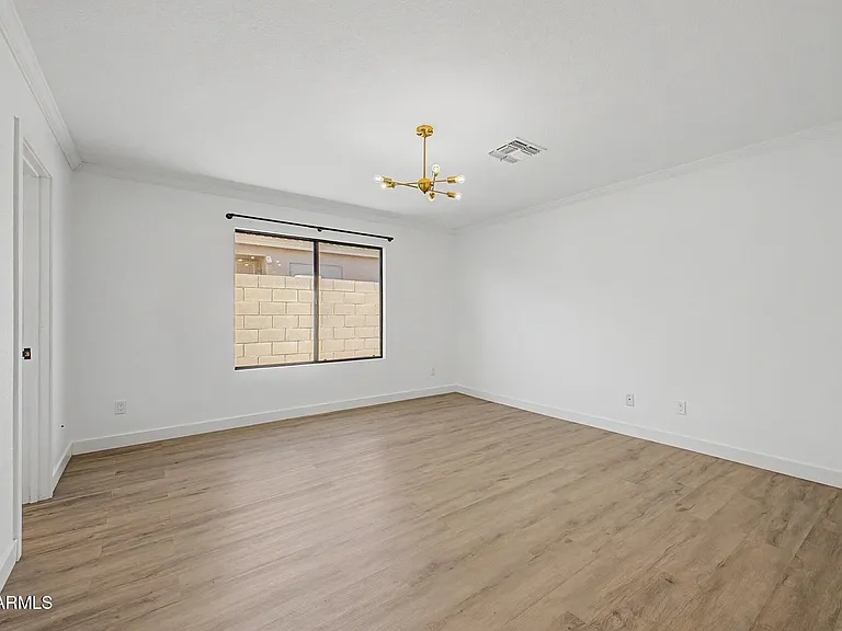 16813 N 113th Ave — Photo 13