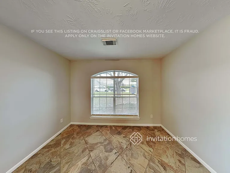 11223 Country Club Green Dr — Photo 6