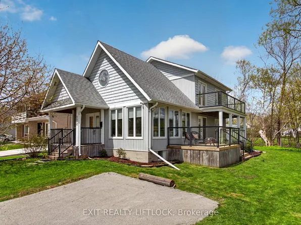 122 Fradette Ave, Peterborough, ON K9J 1T5