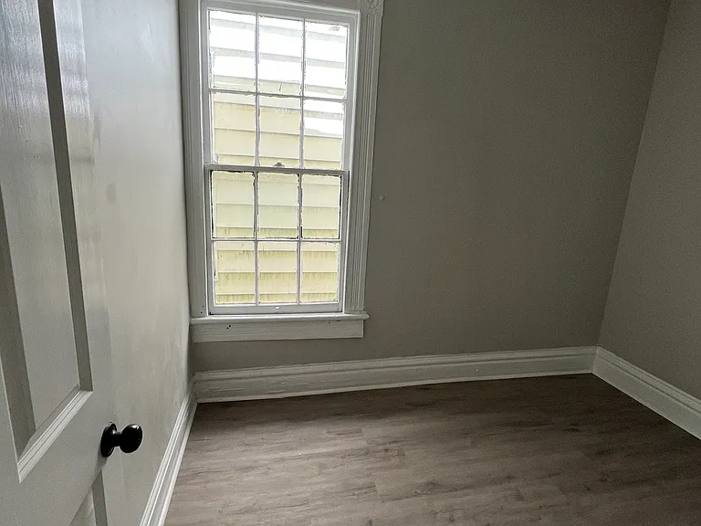 684 2nd Ave #2 — Photo 31