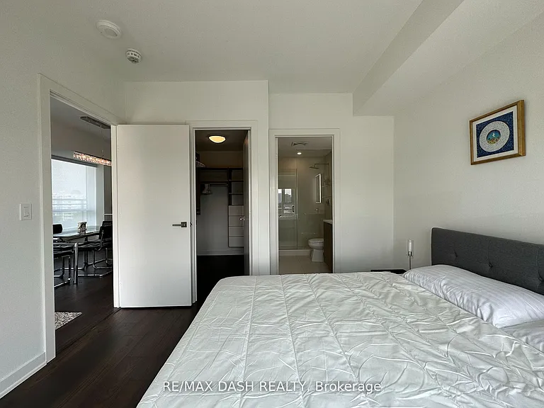 223 Saint Clair Ave W #1002 — Photo 19