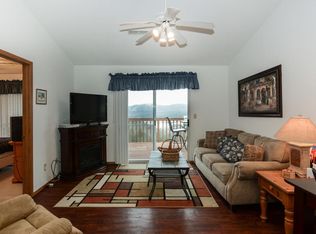 25 Chickadee Dr APT 6, Branson, MO 65616