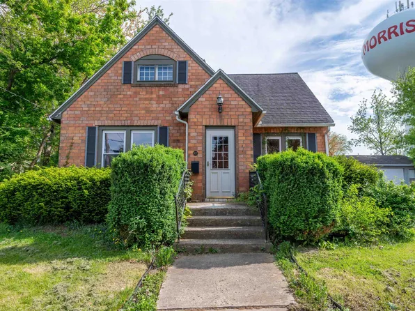 107 E Front St, Mount Morris, IL 61054
